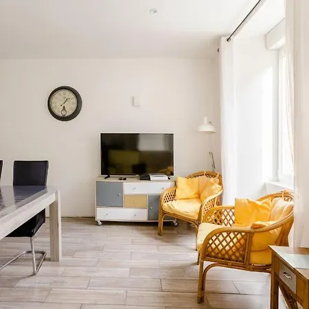 3 Pers Pasteur Sur Sarthe Centre *